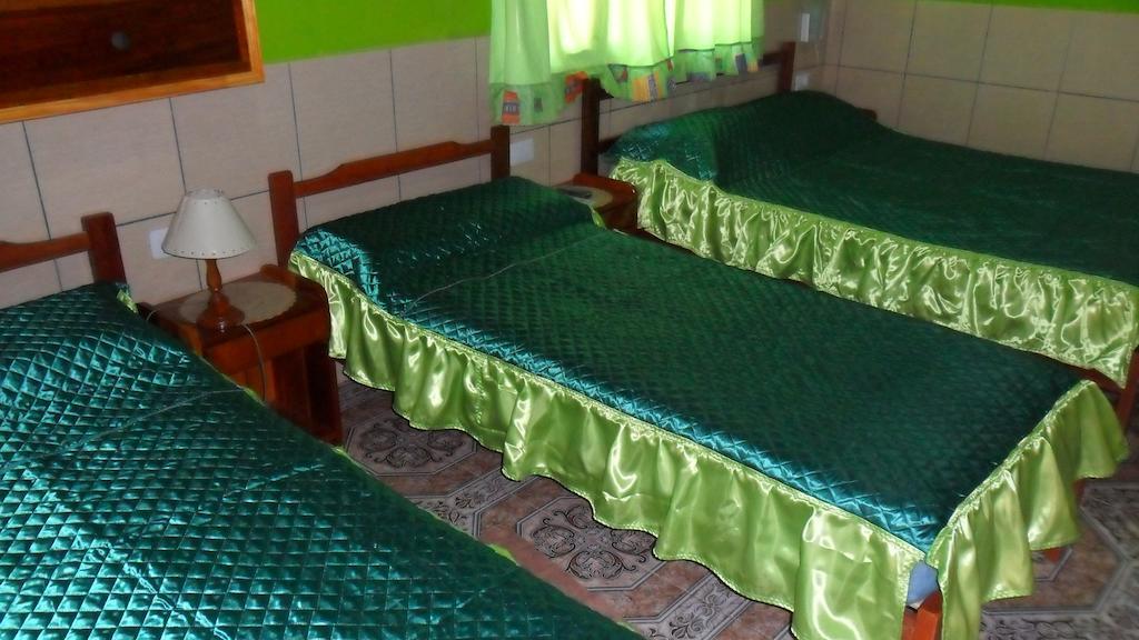Residencial Arcoiris Hotel Puerto Iguazu Room photo